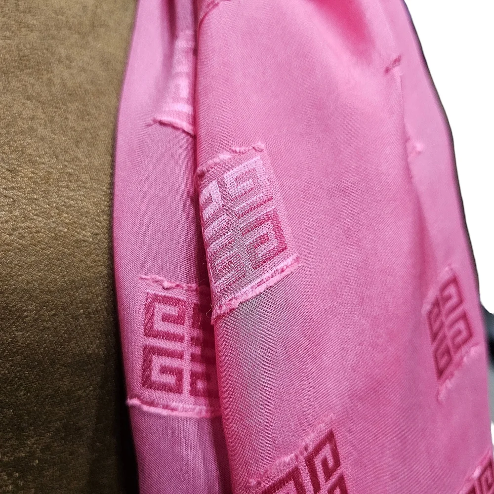 GIVENCHY SCARF - Picture 12 of 15